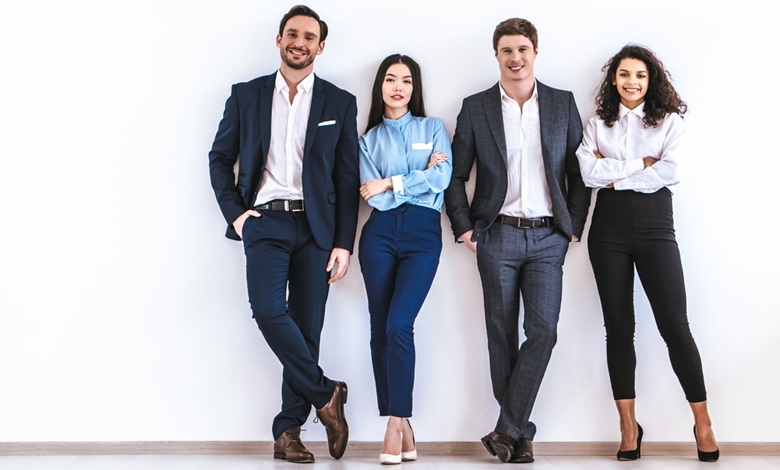 استایل کژوال چیست؟ انواع استایل کژوال با اکسسوری های مناسب